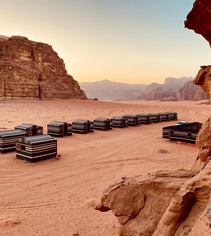 לינה וארוחת בוקר וואדי רם Bedouin Memories Camp מראה חיצוני תמונה