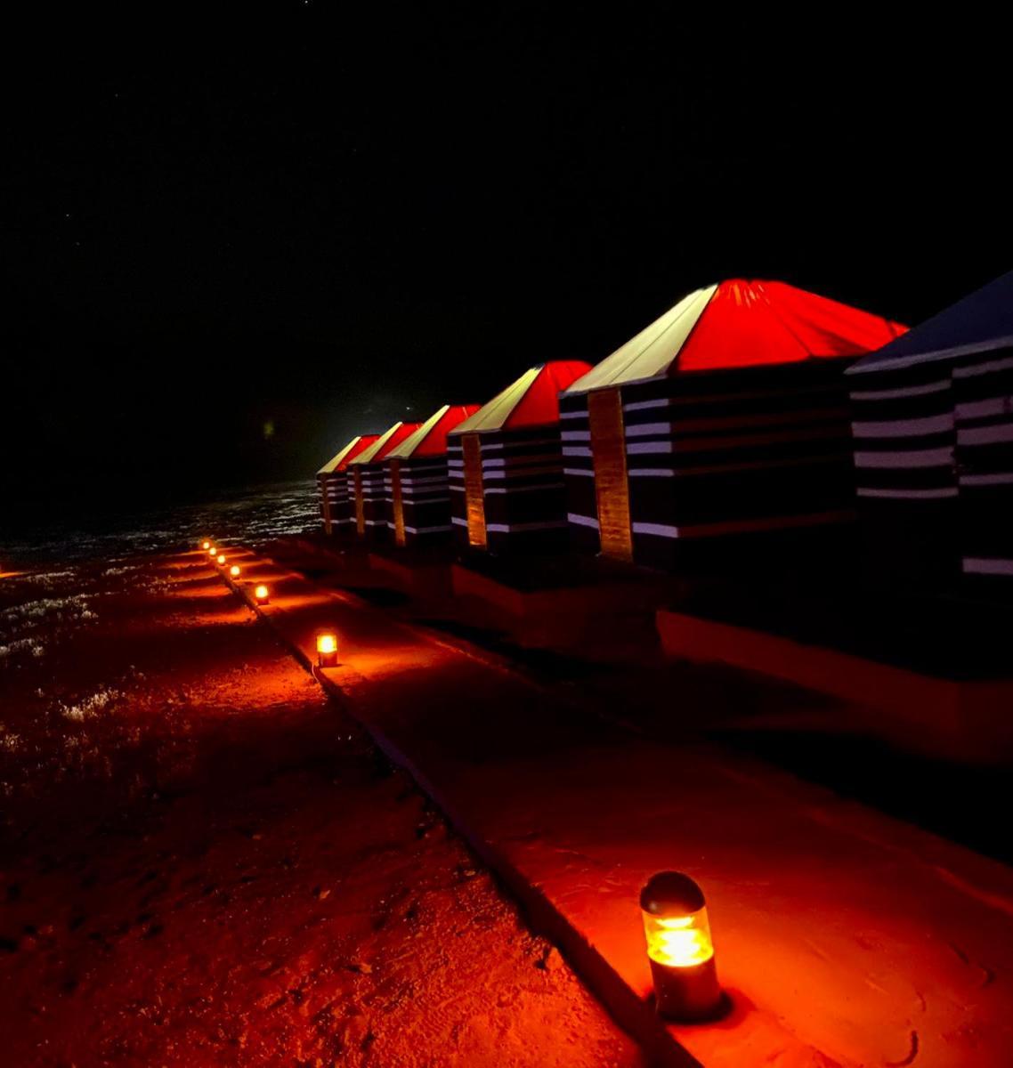 לינה וארוחת בוקר וואדי רם Bedouin Memories Camp מראה חיצוני תמונה