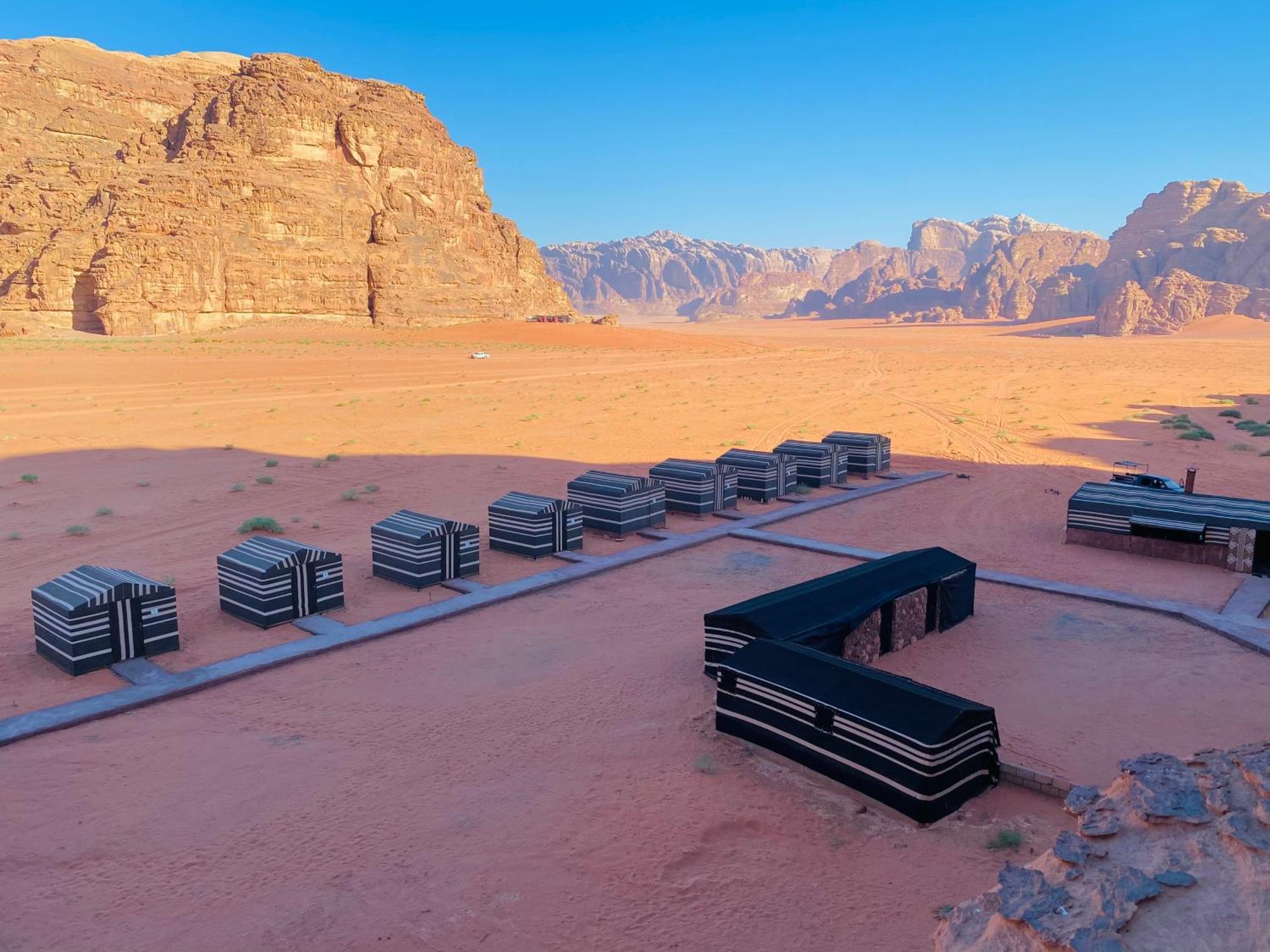 לינה וארוחת בוקר וואדי רם Bedouin Memories Camp מראה חיצוני תמונה