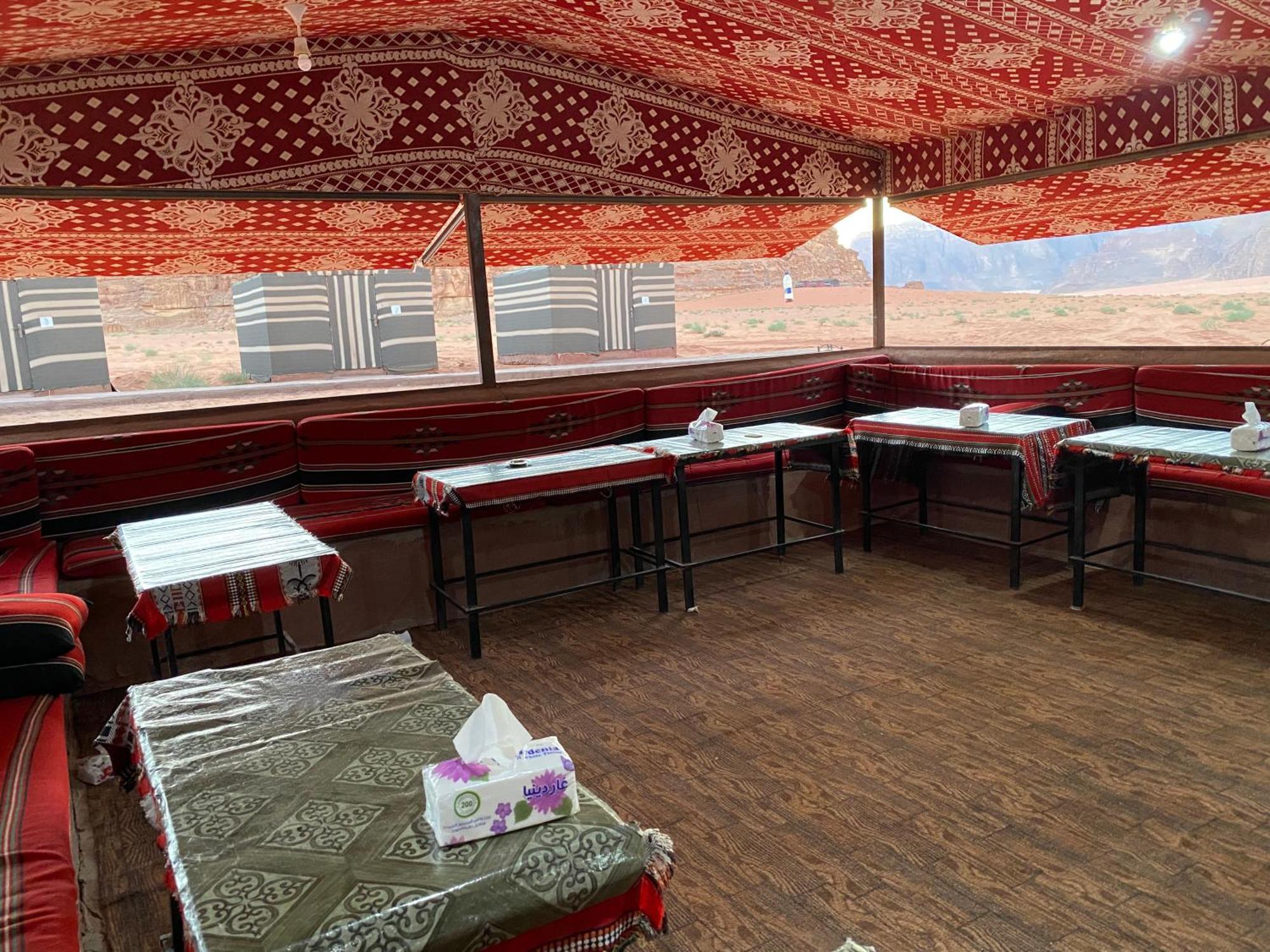 לינה וארוחת בוקר וואדי רם Bedouin Memories Camp מראה חיצוני תמונה