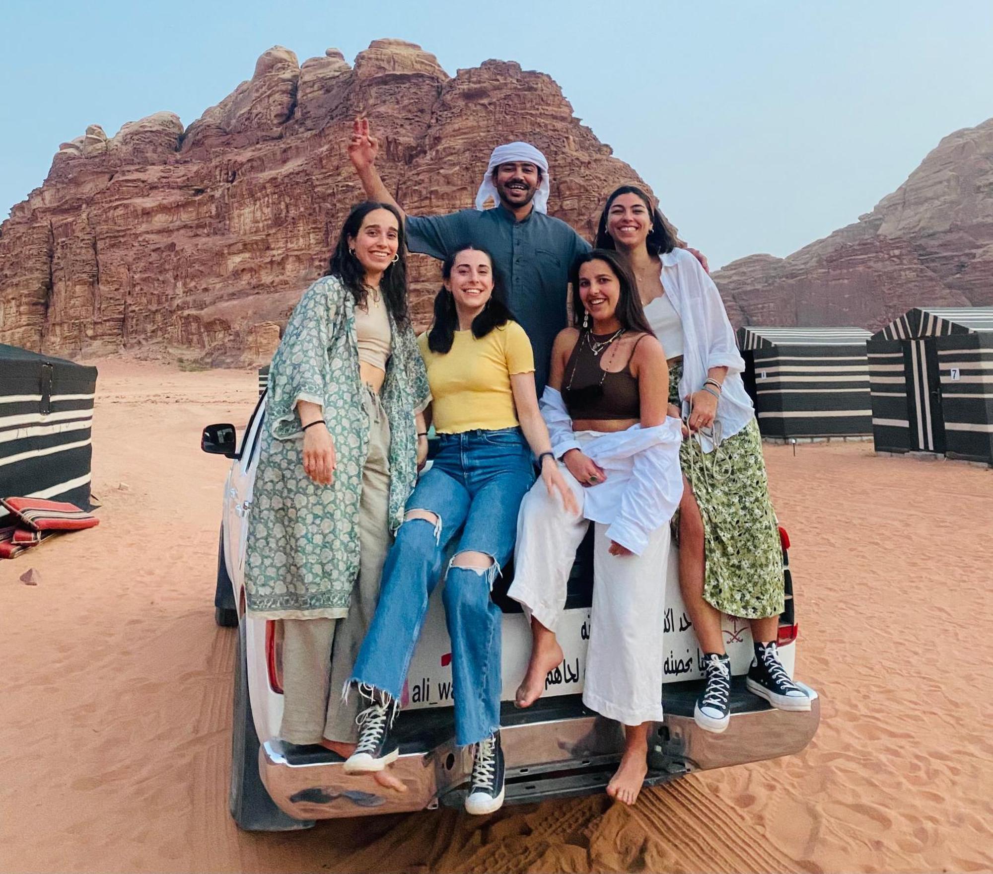לינה וארוחת בוקר וואדי רם Bedouin Memories Camp מראה חיצוני תמונה